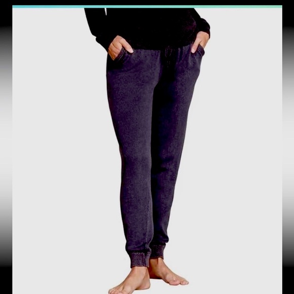 SOLD - Barefoot Dreams Malibu Black Joggers - Picture 1 of 12